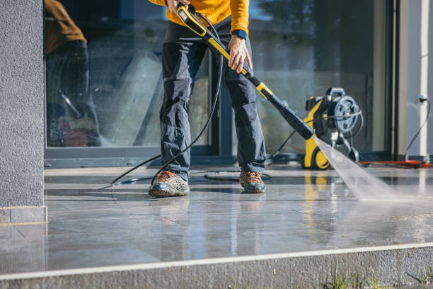 Best Commercial Pressure Washing  in Fife Heights, WA